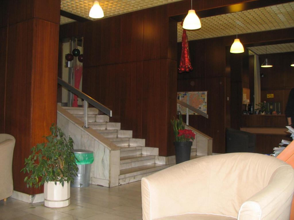 Apartments Leslie Будапеща Екстериор снимка